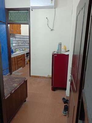 Room in Studio Builder Floor at Lajpat Nagar 4 – for Rent