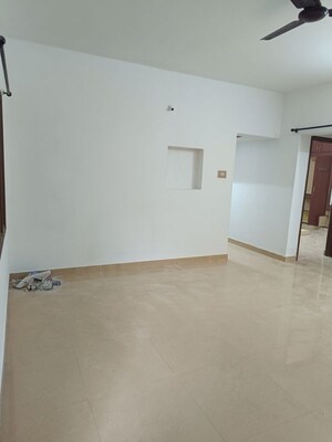 Room in 2 BHK Builder Floor at Jayanagar – for Rent