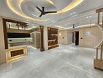 4 BHK + Pooja Room,Servant Room,Study Room,Extra Room 4500 Sq.Ft. Builder Floor in Green Fields Colony