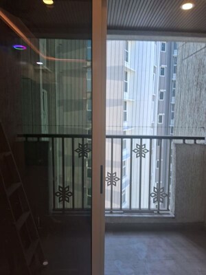 Room in 1 BHK Apartment at Lodha Codename Premier, Dombivli East – for Rent