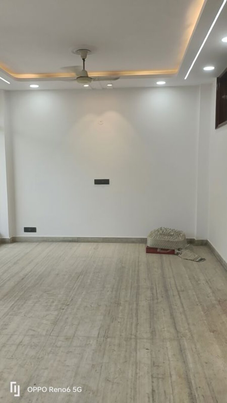 Room, chittaranjan park 2 Bedroom 125 Sq.Yd. Builder Floor In Chittaranjan Park Delhi 10432865