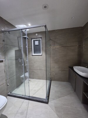 Bathroom in 4 BHK Builder Floor at Green Fields Colony – for Rent
