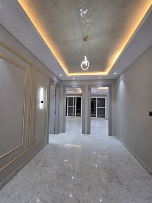 Building Lobby in 4 BHK Builder Floor at Green Fields Colony – for Rent