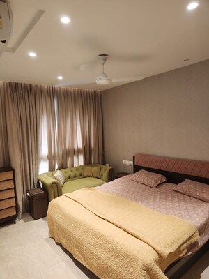 Bedroom in 2 BHK Apartment at Castle Rock, Powai – for Sale