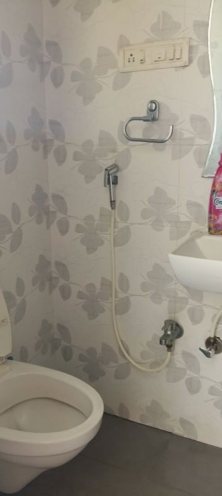 Bathroom, bharat-niwash 2 Bedroom 1000 Sq.Ft. Apartment In Andheri West Mumbai 10433026