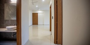 Room in 2 BHK Apartment at Mahindra Rainforest, Bhandup West – for Sale