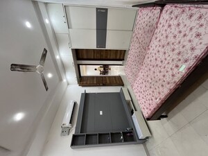 Furnished Amenities in 1 BHK Builder Floor at Aerocity – for Rent