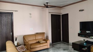 3 BHK Builder Floor For Rent in Sector 44