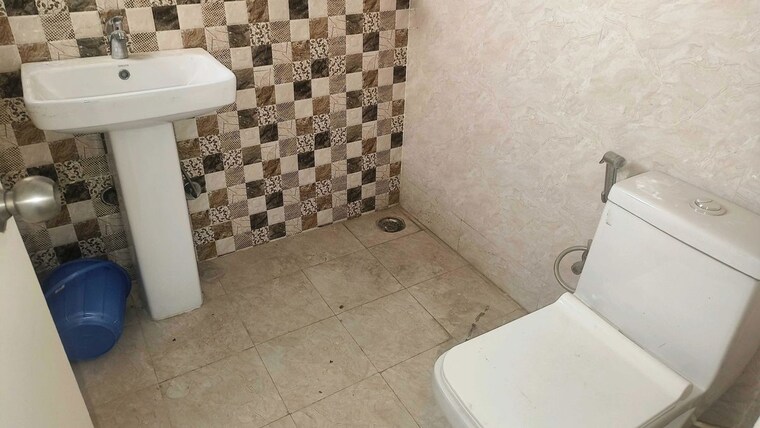 Bathroom, ska-metro-ville 3.5 Bedroom 1165 Sq.Ft. Apartment In Eta Ii Greater Noida Greater Noida 10432924