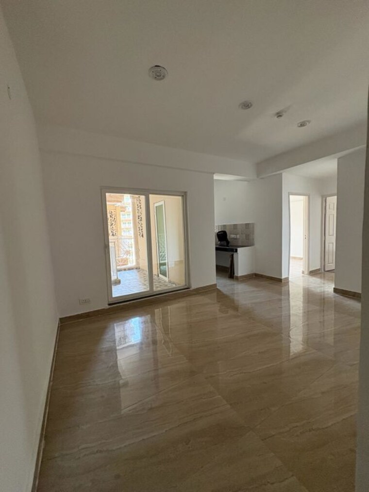 Room, ska-metro-ville 3.5 Bedroom 1165 Sq.Ft. Apartment In Eta Ii Greater Noida Greater Noida 10432924