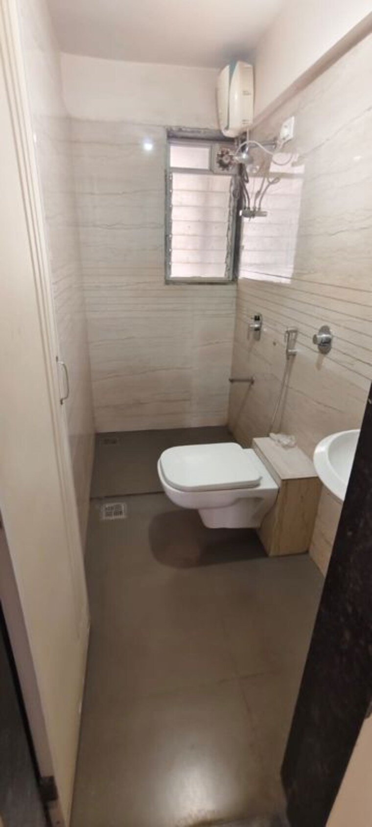 Bathroom, shreeji-ville-co-operative-housing-society-ltd 2 Bedroom 750 Sq.Ft. Apartment In Panch Pakhadi Thane 10433143