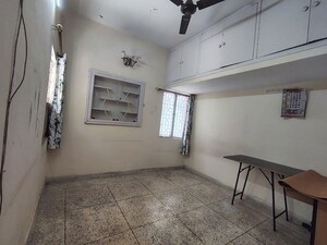 Room in 1 BHK Apartment at Katwaria Sarai – for Rent