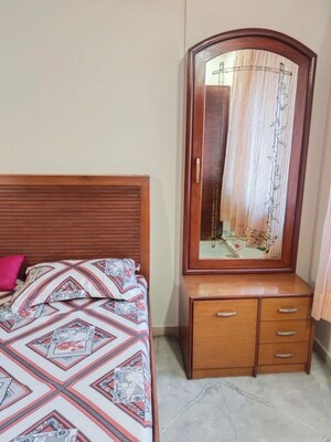 Furnished Amenities in 2 BHK Apartment at Hiranandani Atlantis, Powai – for Rent