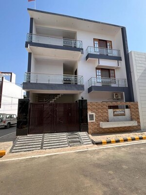 3 BHK Independent House For Sale in Maulviganj