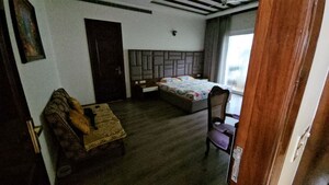 Parking in 6+ BHK Independent House at Gmada Aerocity – for Rent