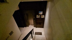 Furnished Amenities in 6+ BHK Independent House at Gmada Aerocity – for Rent