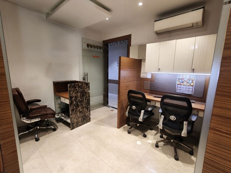 Team Area, netaji subhash place Commercial Office Space 559 Sq.Ft. In Netaji Subhash Place Delhi 10433178