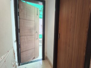 Room in  Office Space at Netaji Subhash Place – for Rent