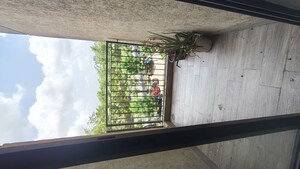 Room in 1.5 BHK Apartment at Lodha Lakeshore Greens, Dombivli East – for Rent