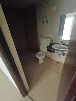Bathroom in 2.5 BHK Apartment at Nimbus Express Park View - II, Chi V Greater Noida – for Sale