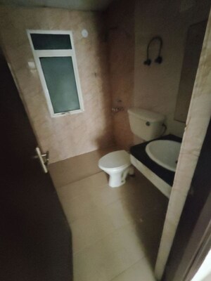Building Lobby in 2.5 BHK Apartment at Nimbus Express Park View - II, Chi V Greater Noida – for Sale