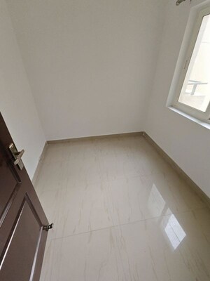 Balcony in 2.5 BHK Apartment at Nimbus Express Park View - II, Chi V Greater Noida – for Sale