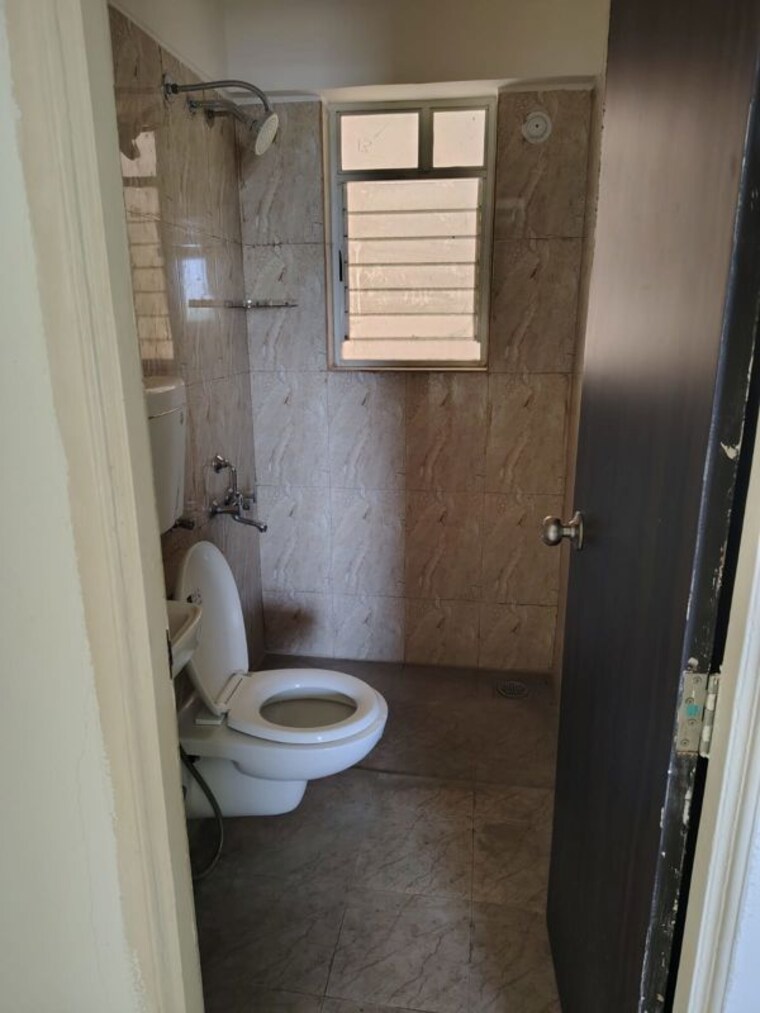 Bathroom, puraniks-aldea-espanola-phase-2 2 Bedroom 650 Sq.Ft. Builder Floor In Baner Pune 10432786