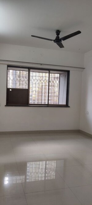 Bedroom in 2 BHK Apartment at Palash Towers, Andheri West – for Rent