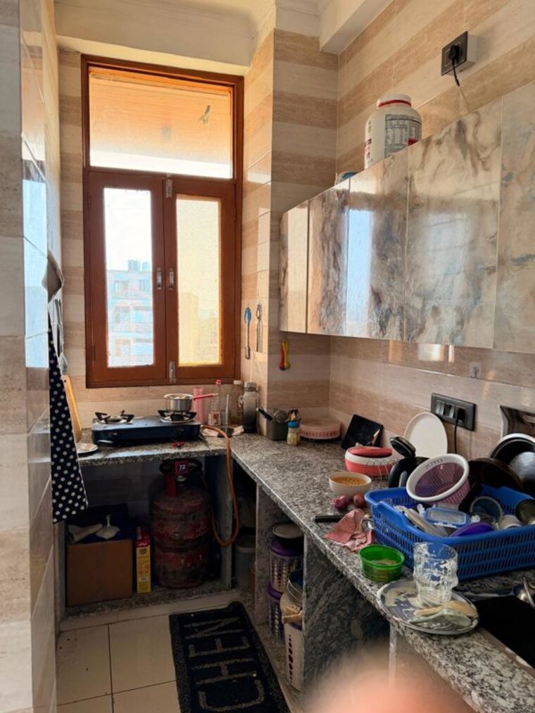 Living Room, sector 115 1 Bedroom 880 Sq.Ft. Builder Floor In Sector 115 Noida 10433274