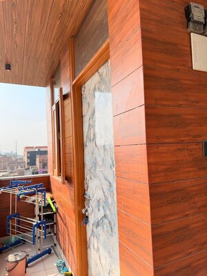Balcony in 1 BHK Builder Floor at Sector 115 – for Rent