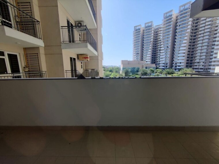 Kitchen, shakti-the-sky-lark-apartment 5 Bedroom 5000 Sq.Ft. Apartment In Sector 52 Gurgaon 10433245
