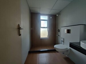 Bathroom in 5 BHK Apartment at Shakti the Sky Lark  Apartment, Sector 52 – for Rent