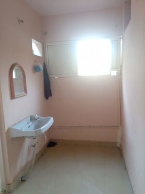 Bathroom in 3 BHK Builder Floor at Dlf Cyber City – for Rent