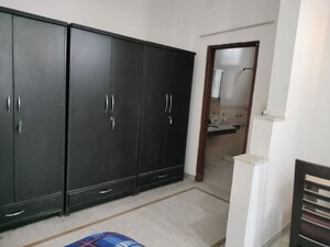 Room in 3 BHK Villa at Sector 23 – for Rent
