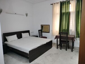 Bedroom in 3 BHK Villa at Sector 23 – for Rent