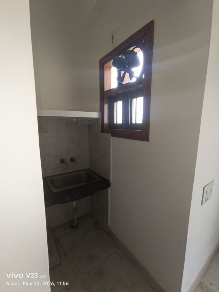 Room, sector 82 1 RK 450 Sq.Ft. Builder Floor In Sector 82 Noida 10433302