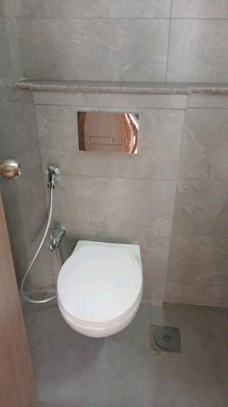 Bathroom, godrej-nest-kandivali 1 Bedroom 556 Sq.Ft. Apartment In Kandivali East Mumbai 10433353