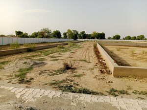  Plot For Sale in Gwalior Road