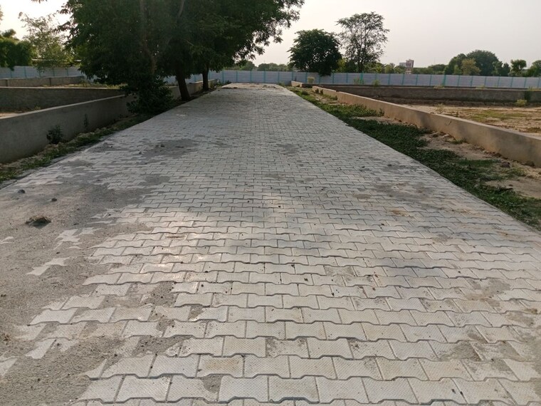 undefined, gwalior road  230 Sq.Yd. Plot In Gwalior Road Agra 10430002