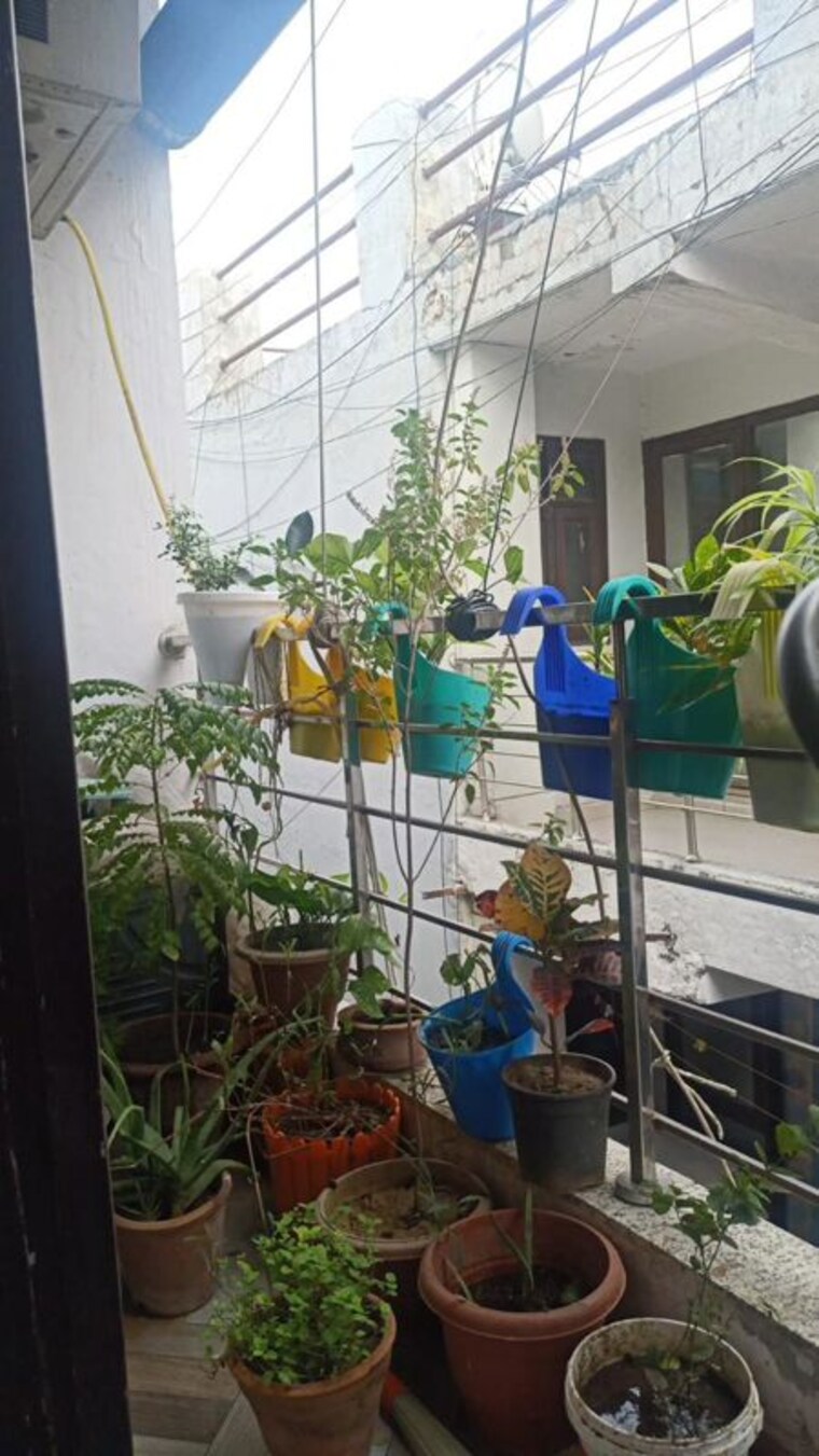 Balcony, dlf cyber city 3 Bedroom 150 Sq.Yd. Builder Floor In Dlf Cyber City Gurgaon 10433365
