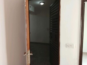 Furnished Amenities in 2.5 BHK Apartment at Nimbus Express Park View - II, Chi V Greater Noida – for Sale