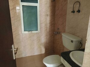 Bathroom in 2.5 BHK Apartment at Nimbus Express Park View - II, Chi V Greater Noida – for Sale