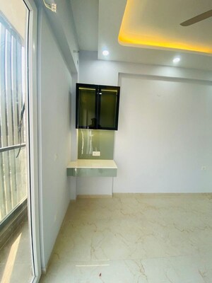 Room in 3.5 BHK Builder Floor at Ansal API Esencia, Sector 67 – for Rent