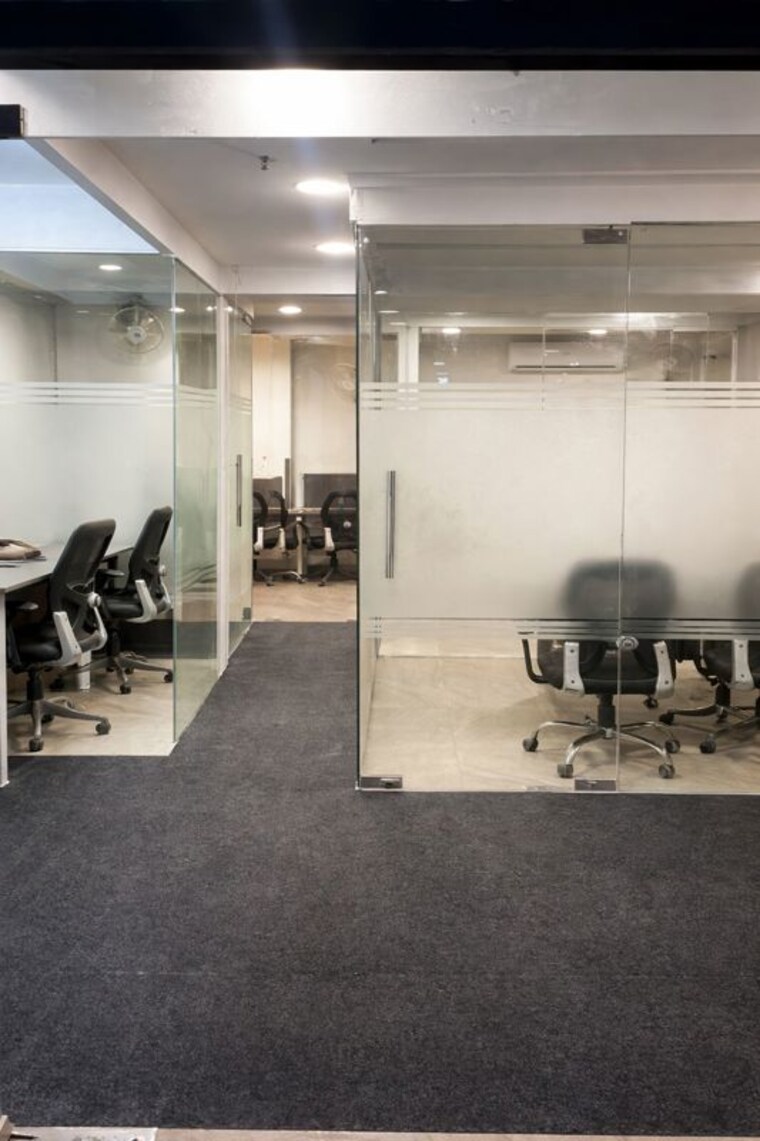 Team Area, netaji subhash place Commercial Office Space 464 Sq.Ft. In Netaji Subhash Place Delhi 10433416