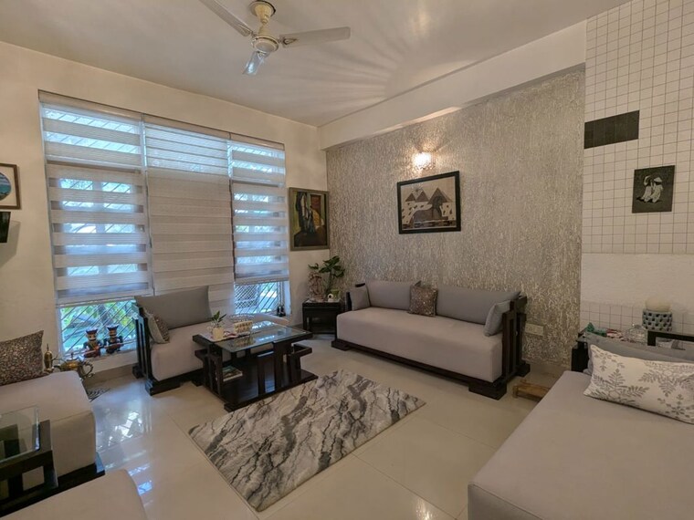 Living Room, ss-mayfield-gardens 3 Bedroom 2700 Sq.Ft. Builder Floor In Sector 51 Gurgaon 10433388