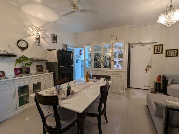 Dining area, ss-mayfield-gardens 3 Bedroom 2700 Sq.Ft. Builder Floor In Sector 51 Gurgaon 10433388