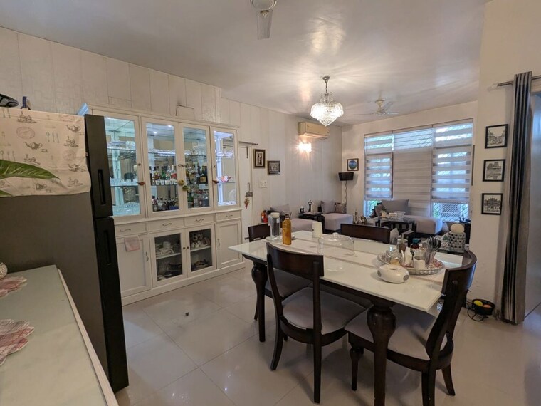Dining area, ss-mayfield-gardens 3 Bedroom 2700 Sq.Ft. Builder Floor In Sector 51 Gurgaon 10433388