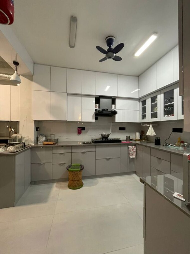 Kitchen, ss-mayfield-gardens 3 Bedroom 2700 Sq.Ft. Builder Floor In Sector 51 Gurgaon 10433388