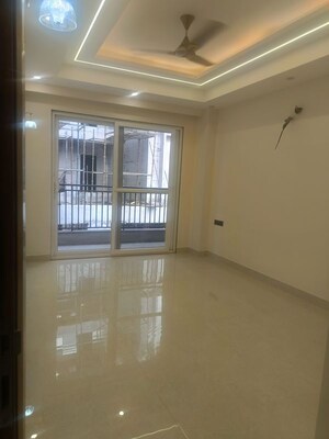 Room in 3 BHK Builder Floor at SS Mayfield Gardens, Sector 51 – for Sale