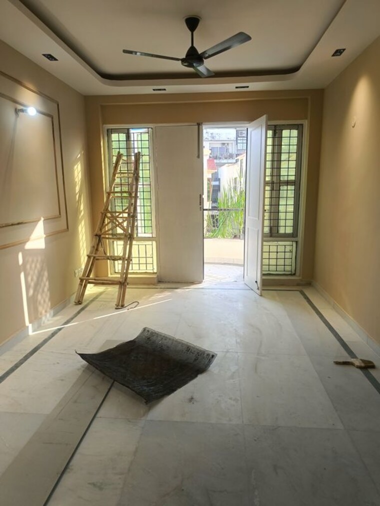 Living Room, ss-mayfield-gardens 3 Bedroom 2700 Sq.Ft. Builder Floor In Sector 51 Gurgaon 10433388